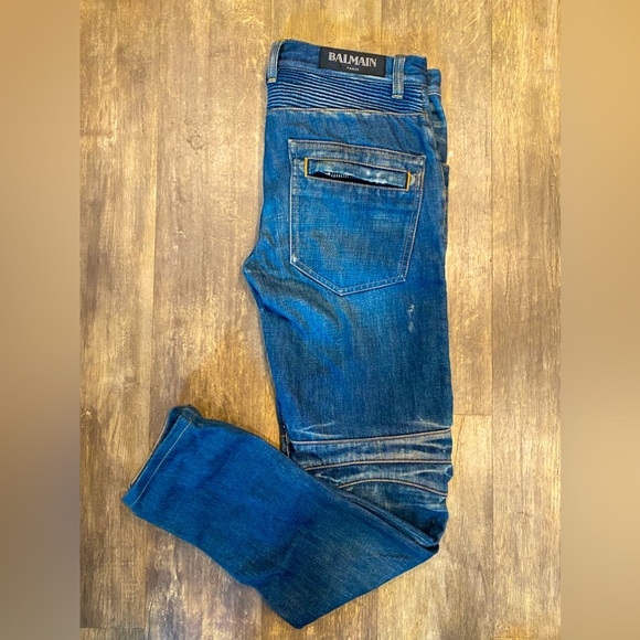Balmain medium wash jeans size 29. Great condition. Lightly - Picture 1 of 4